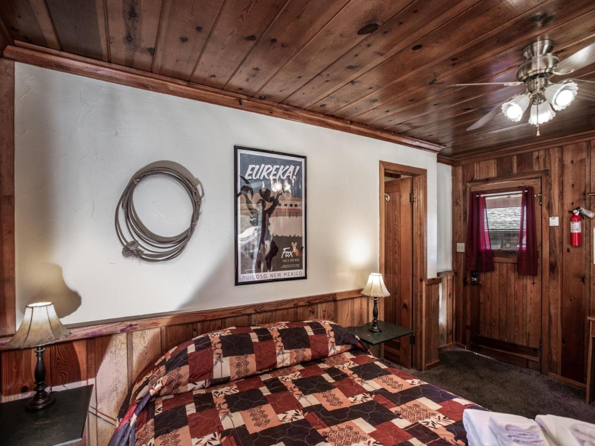 Apache Village Cabinette 11, Queen Bed, Midtown, Sleeps 2 Ruidoso Exterior foto